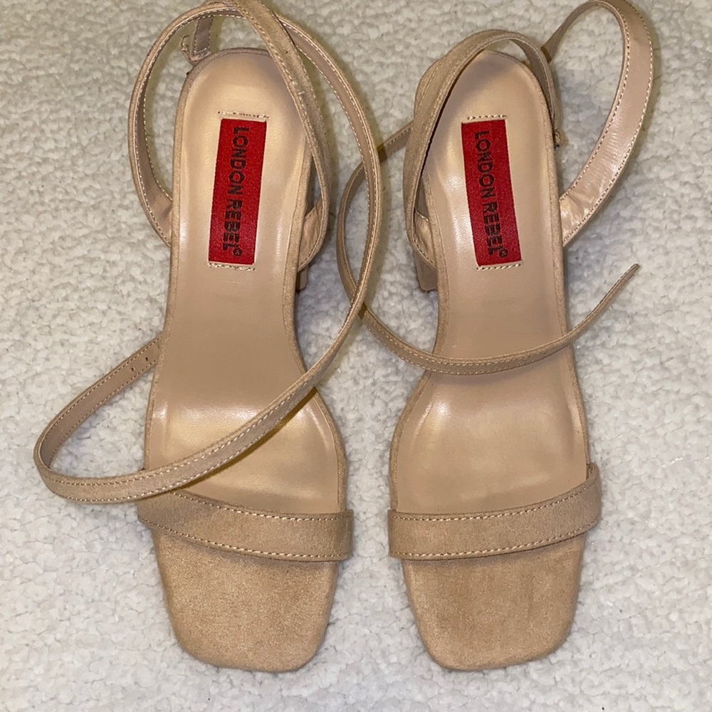 LONDON REBEL Nude heels